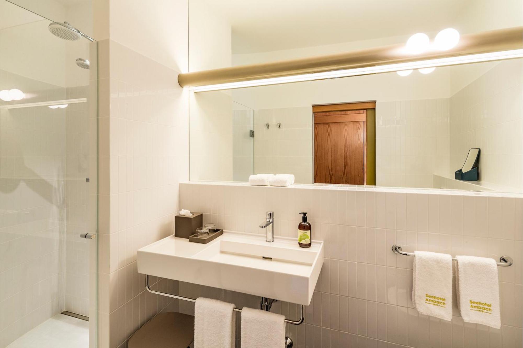 Seehotel Ambach كالدورا المظهر الخارجي الصورة